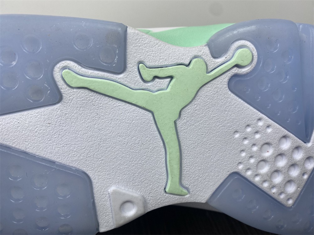 Air Jordan 6 Mint Foam  DQ4914-103