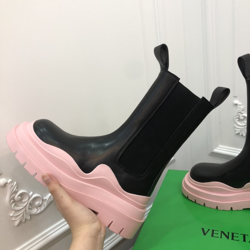 b0tte*a Ven*ta tire leather ankle boots