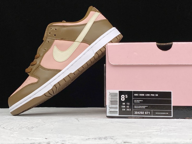 Stüssy x Dunk Low Pro SB 