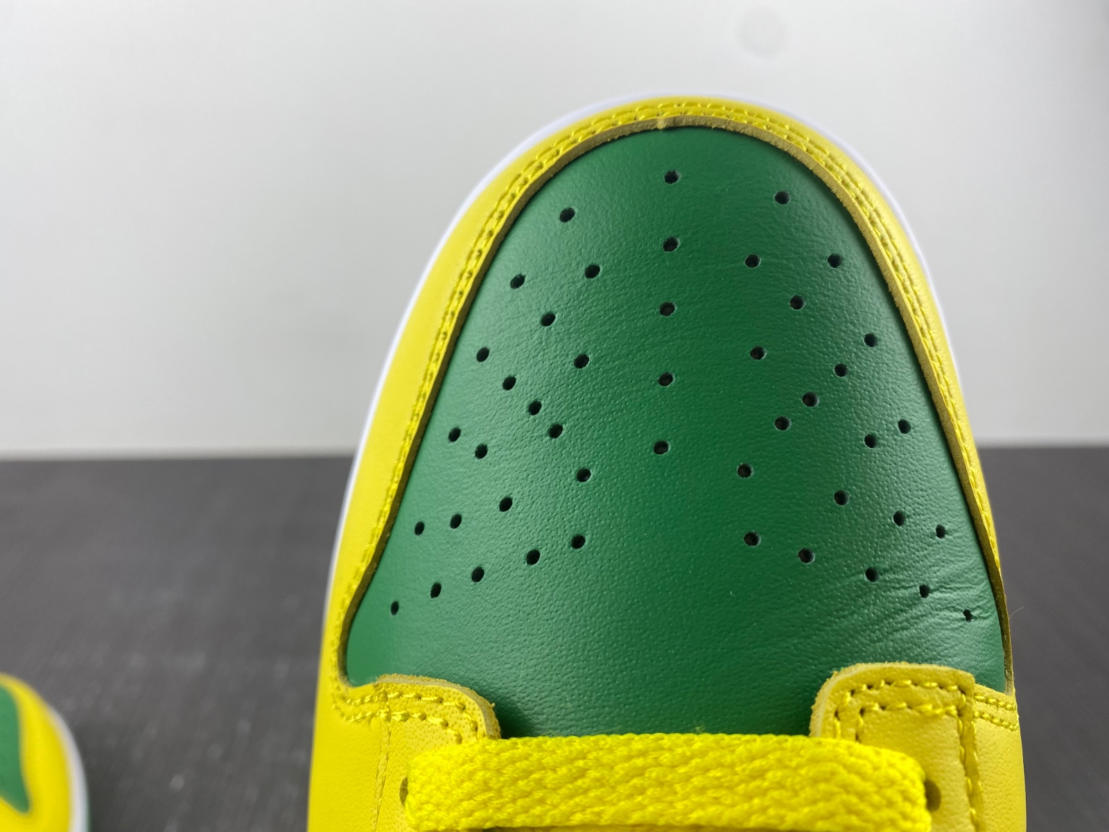 Nike Dunk Low “Reverse Brazil” DV0833-300