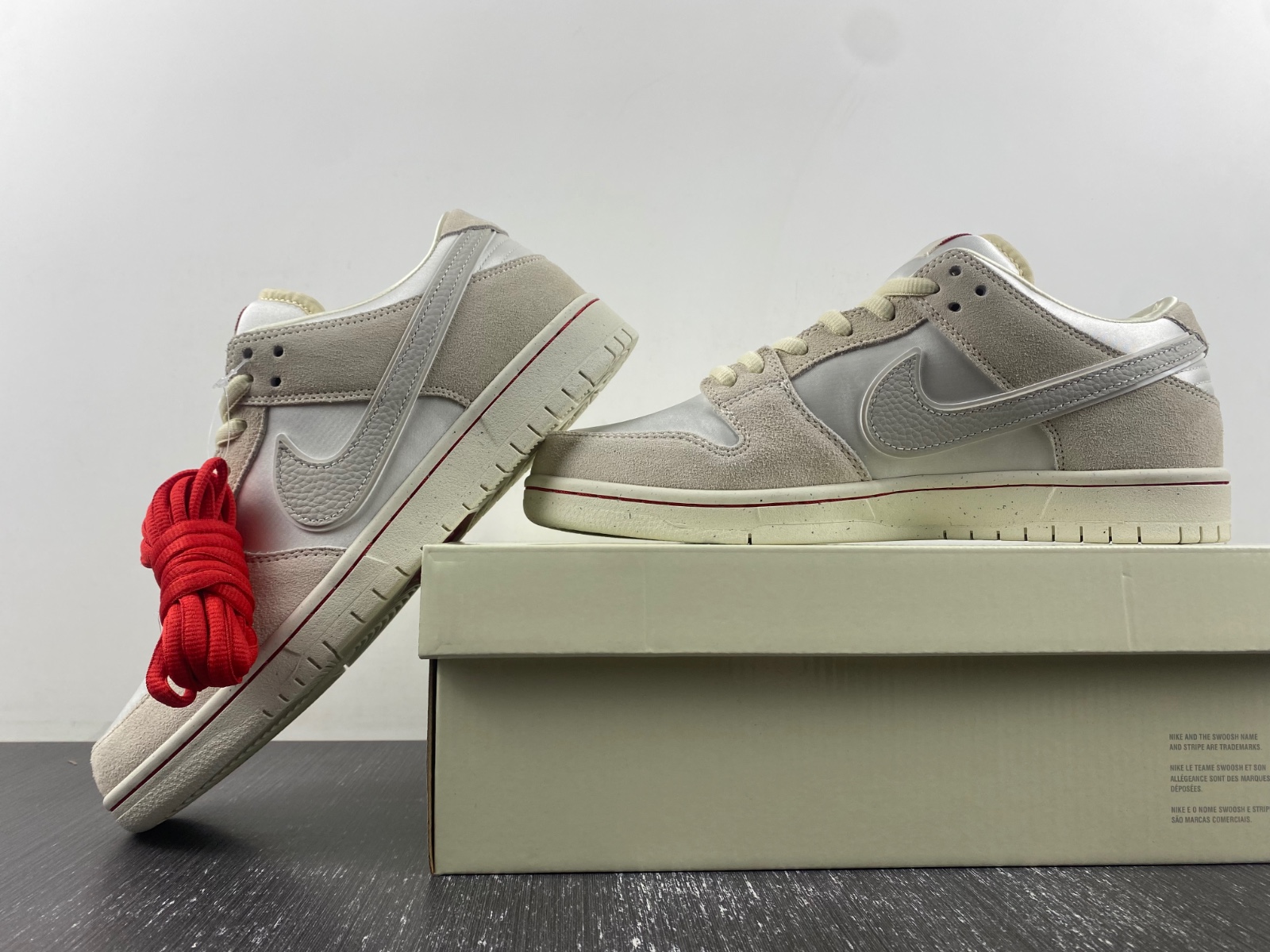 Nike SB Dunk Low Valentine