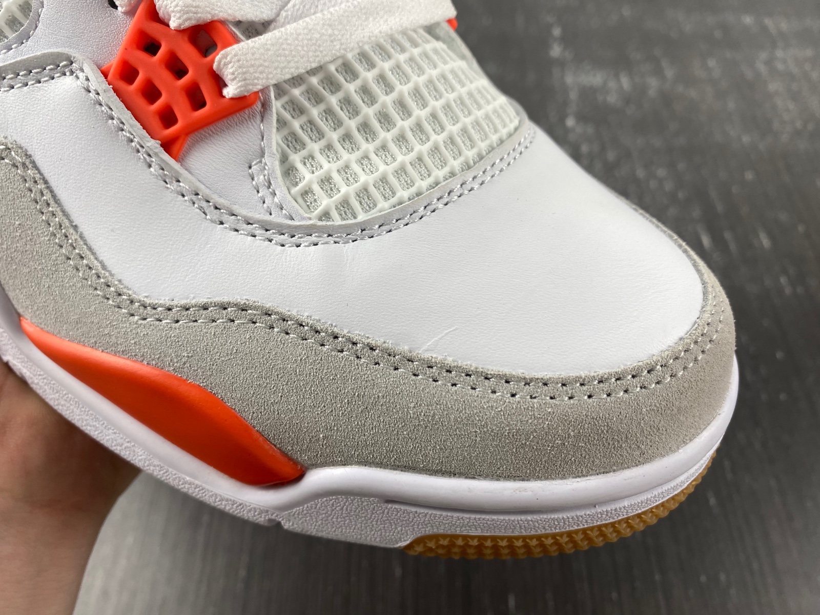 Air Jordan 4 “Orange Oreo” unreleased