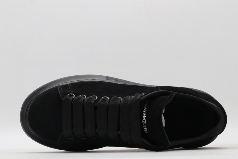 MCQUEEN OVERSIZED SNEAKER