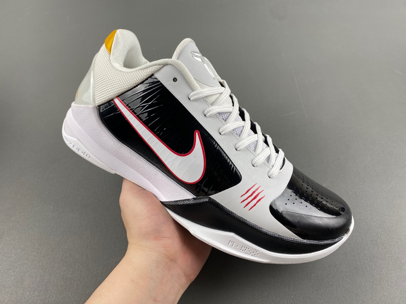 Nike Zoom Kobe 5 Protro Alternate Bruce Lee   CD4991-101