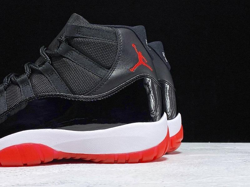 Air Jordan 11 Bred 2019 378037-061