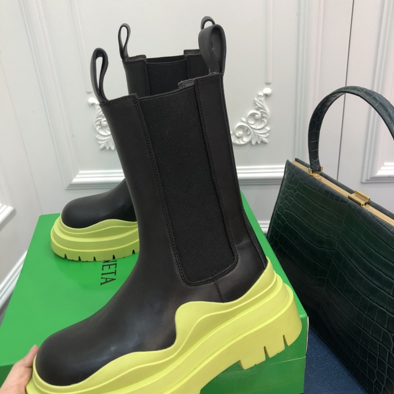 b0tte*a Ven*ta tire leather ankle boots