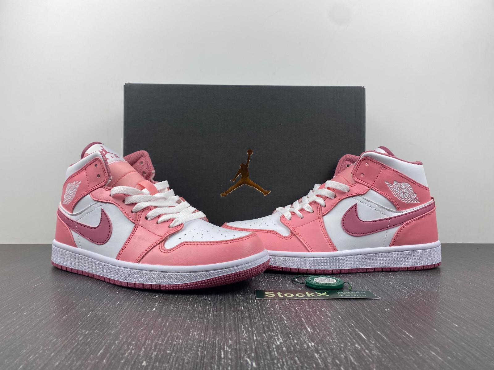 Air Jordan 1 Mid GS 