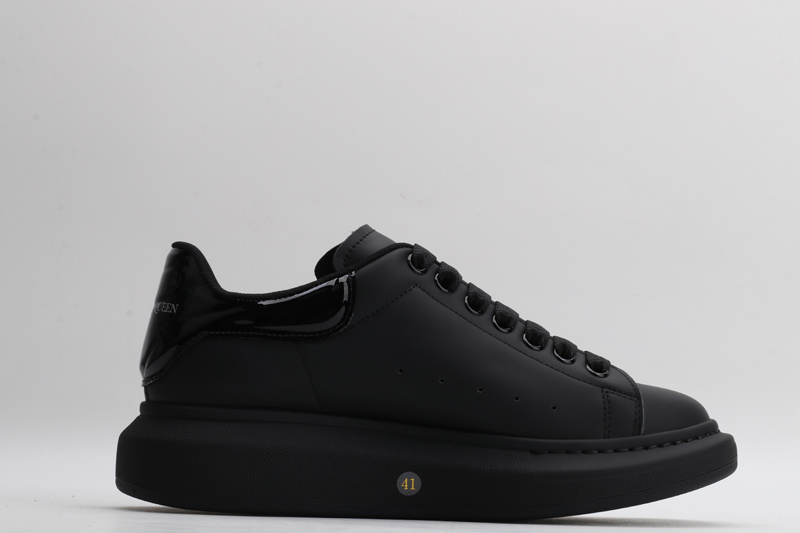 MCQUEEN OVERSIZED SNEAKER