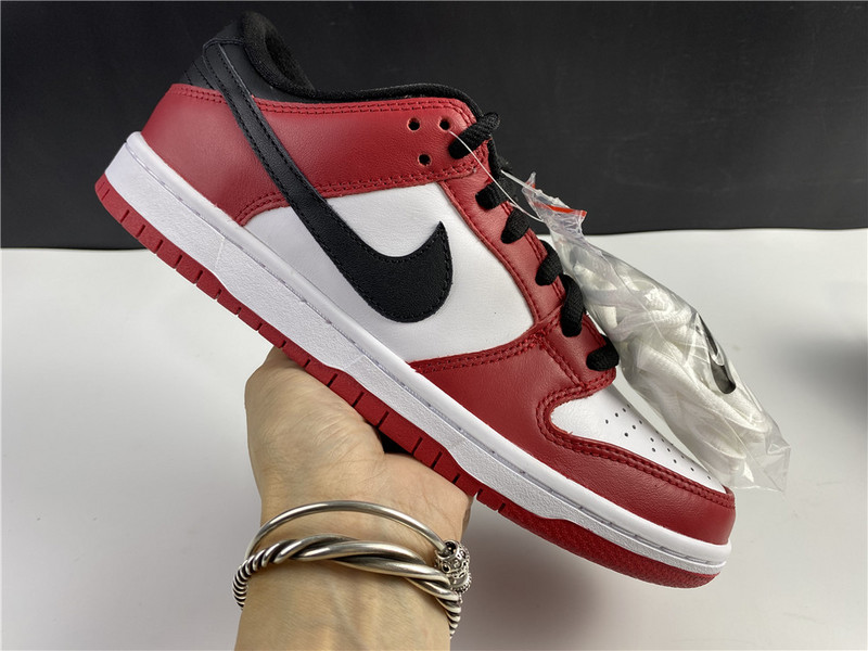 Nike SB Dunk Low Chicago BQ6817-600
