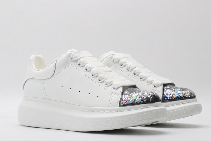 MCQUEEN OVERSIZED SNEAKER