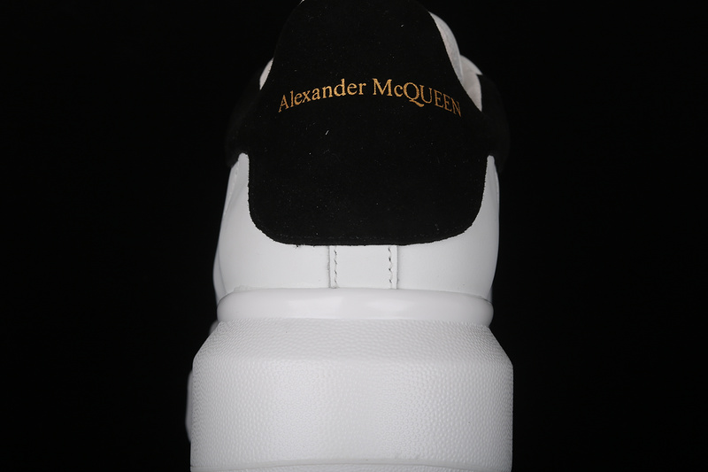 MCQUEEN OVERSIZED SNEAKER