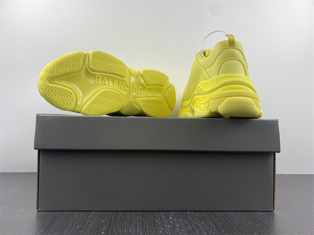Balenciaga TRIPLE S TRAINER