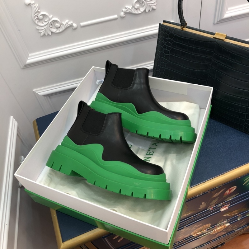 b0tte*a Ven*ta tire leather ankle boots