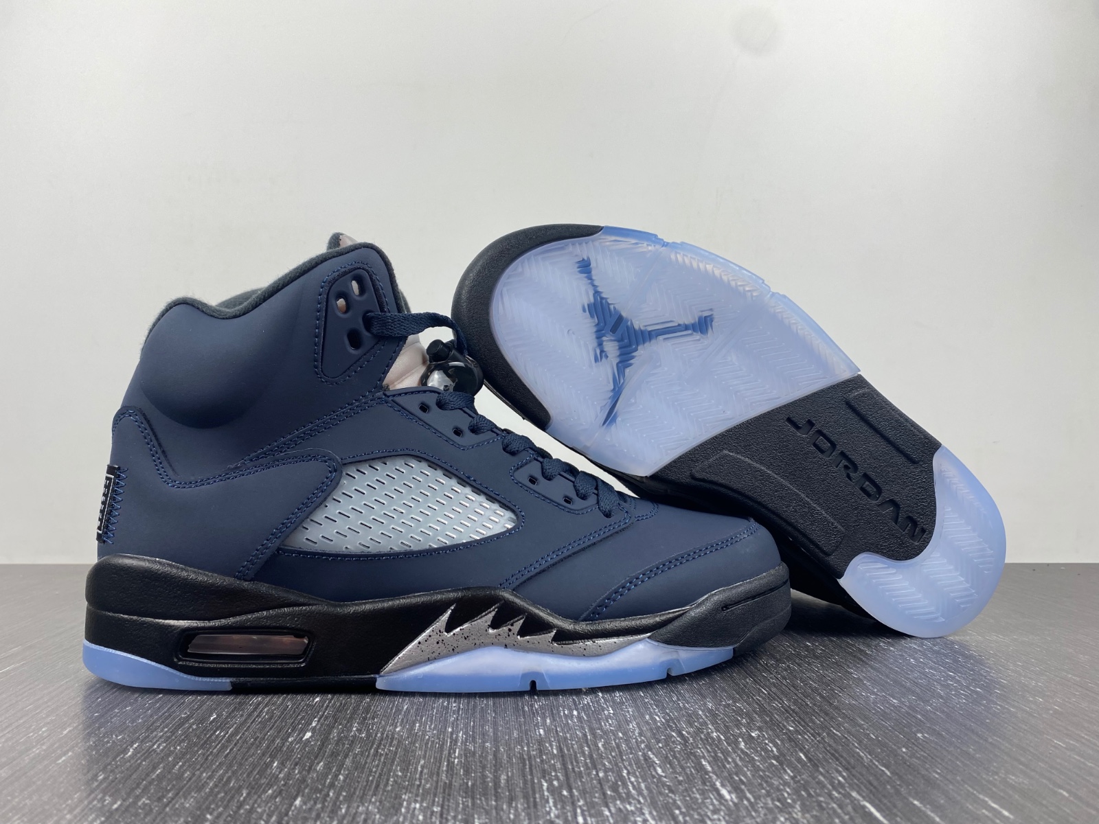 Air Jordan 5 Georgetown FD6812-400