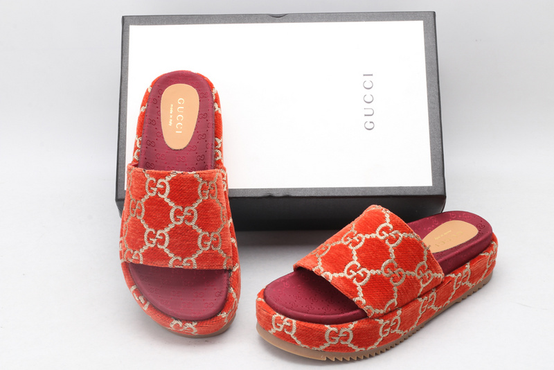 GUCCI WOMEN