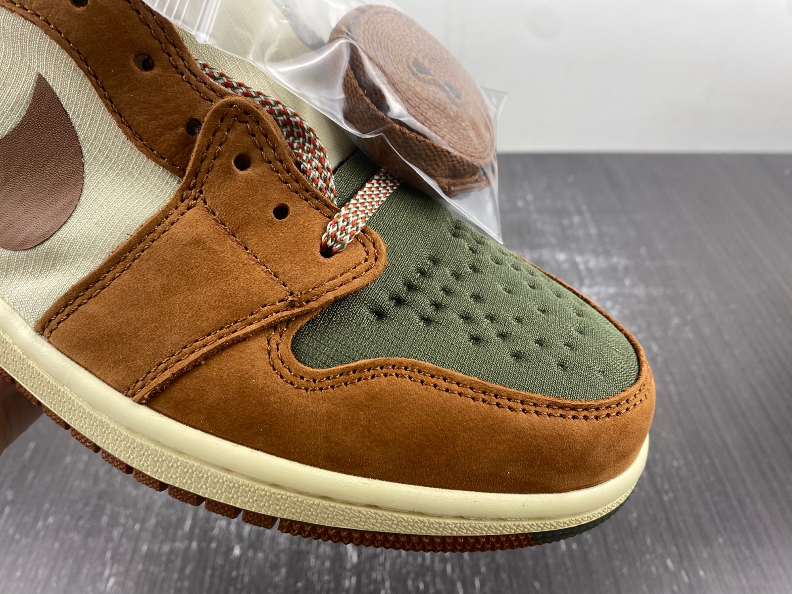 Air Jordan 1 Elements