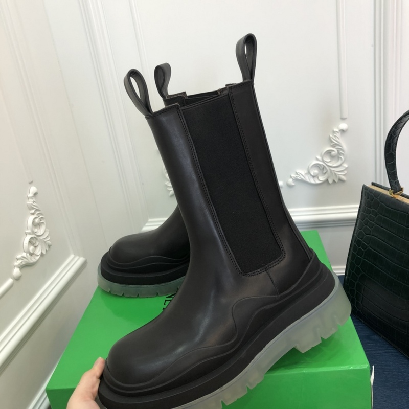 b0tte*a Ven*ta tire leather ankle boots
