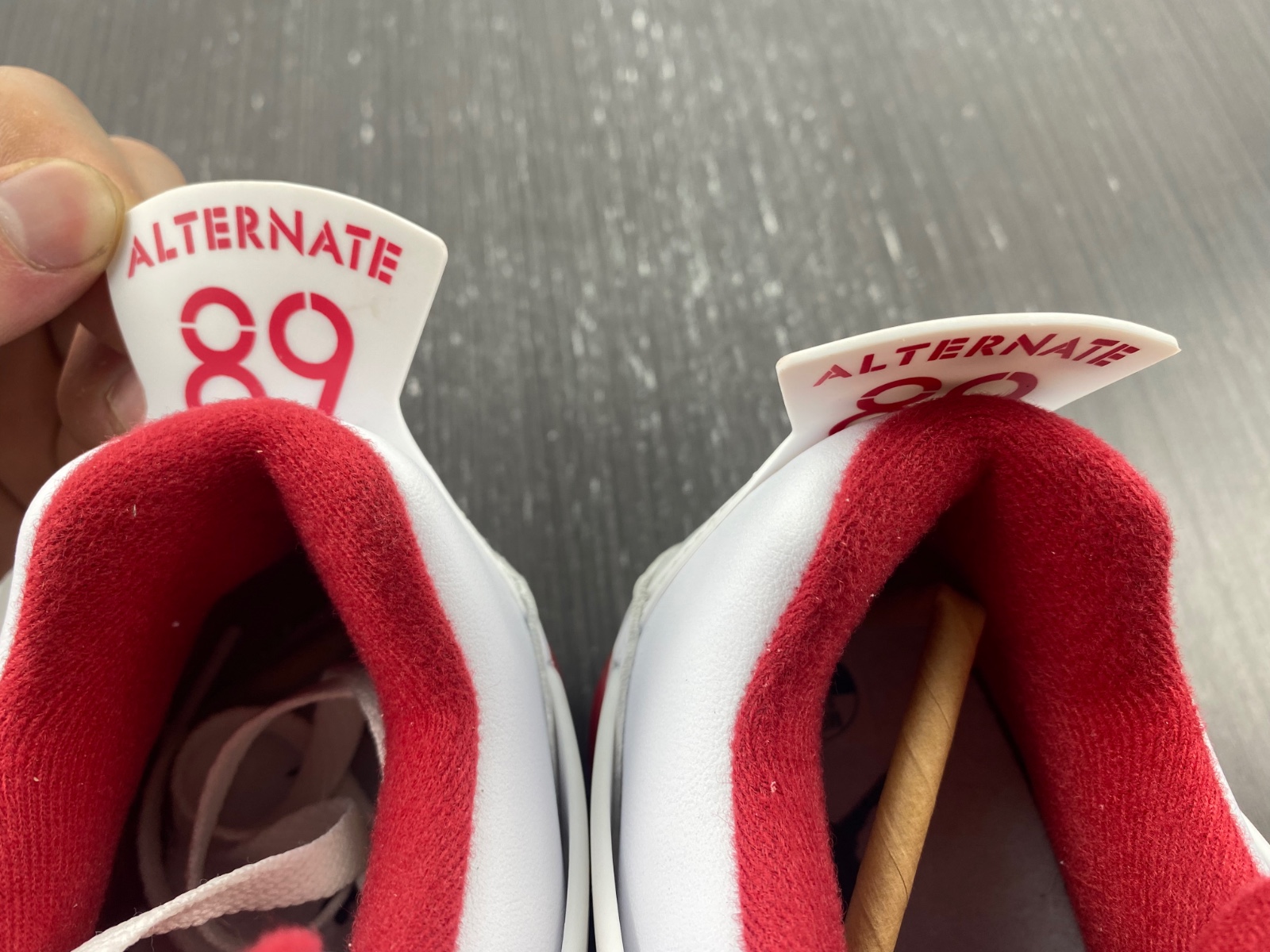 Air Jordan 4 Retro 