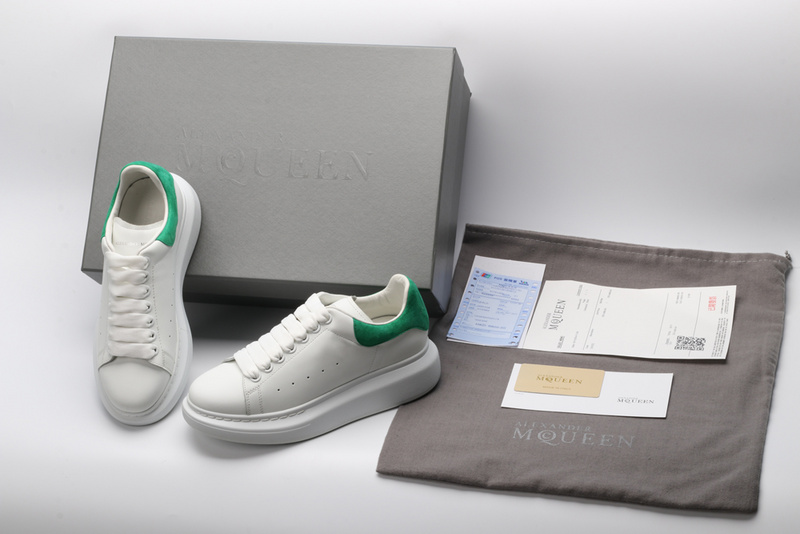 MCQUEEN OVERSIZED SNEAKER