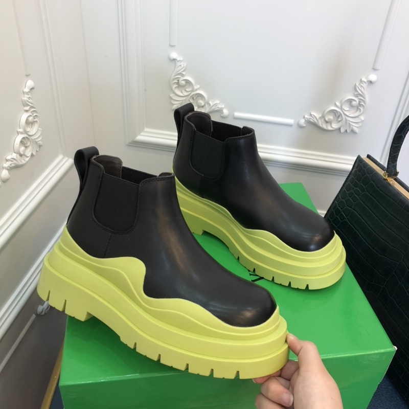 b0tte*a Ven*ta tire leather ankle boots
