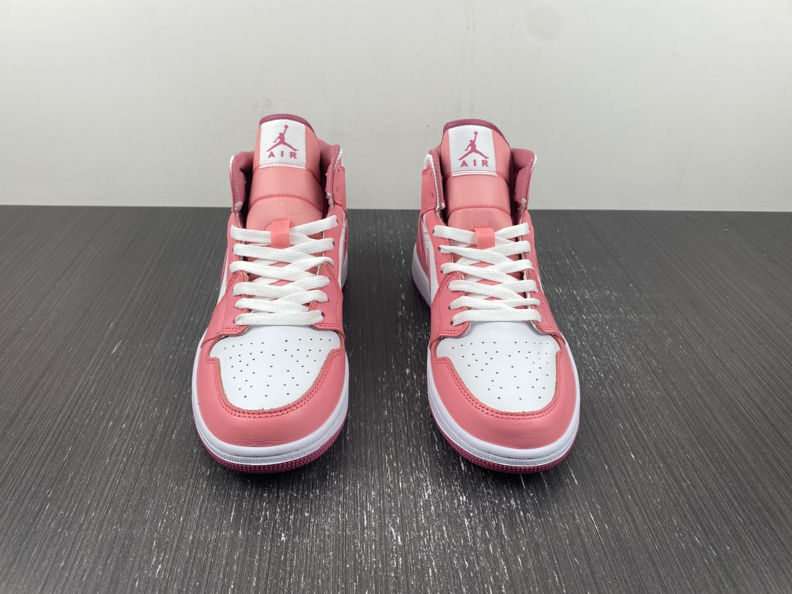 Air Jordan 1 Mid GS 