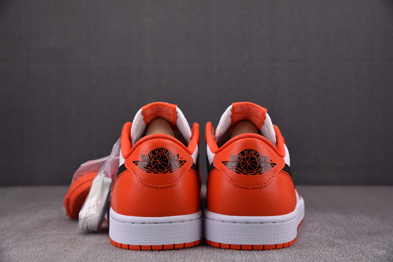 Air Jordan 1 Retro Low OG 