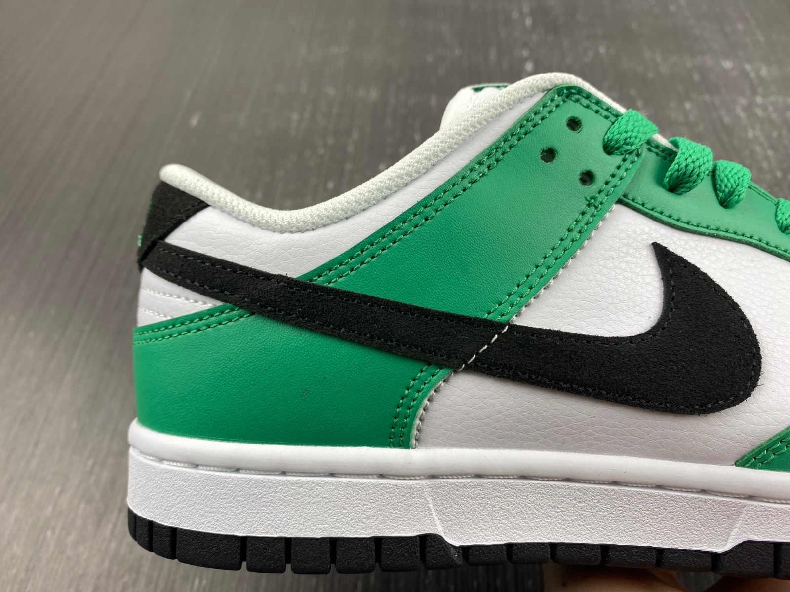 Nike Dunk Low N/A FN3612-300