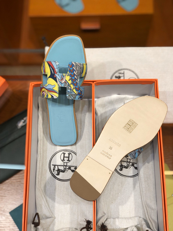 ORAN SANDAL