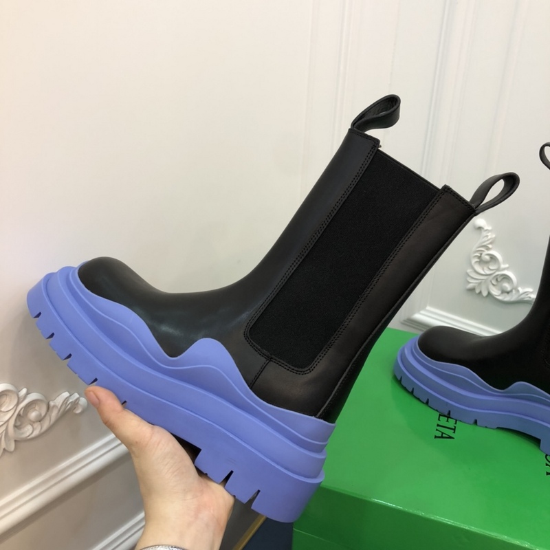 b0tte*a Ven*ta tire leather ankle boots