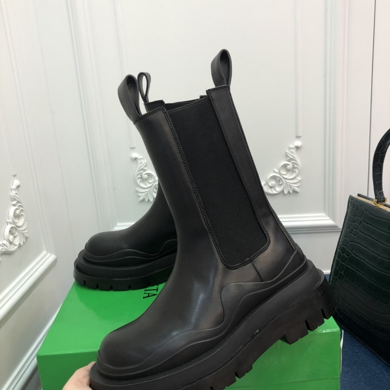 b0tte*a Ven*ta tire leather ankle boots