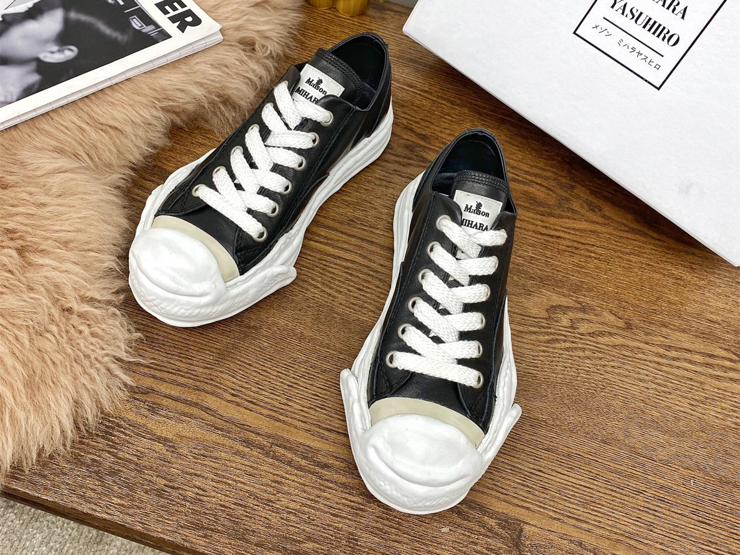 Maison Mihara Yasuhiro Low-Top Sneakers MMY-010