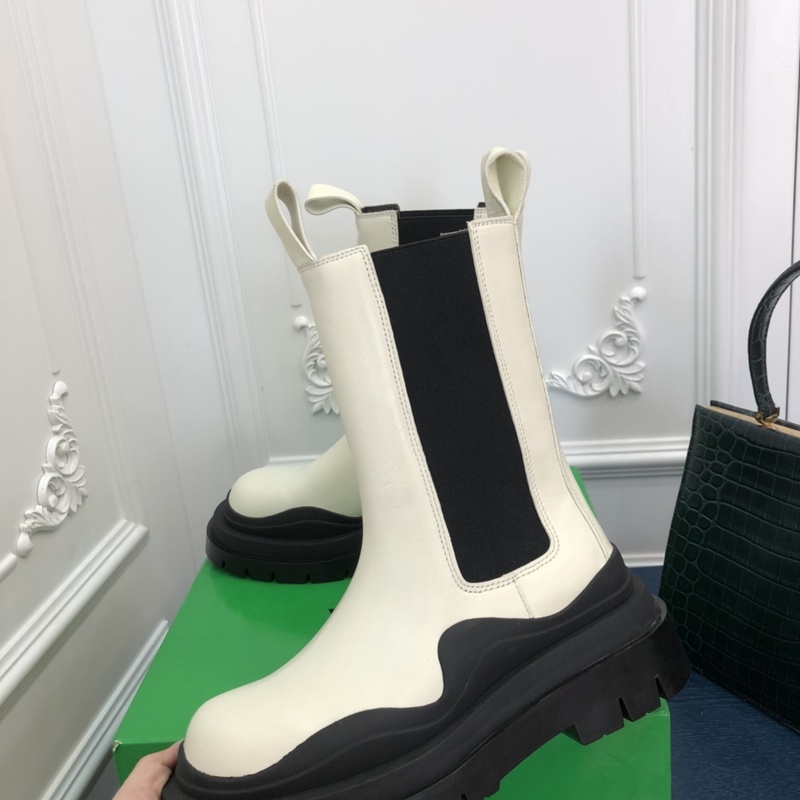 b0tte*a Ven*ta tire leather ankle boots