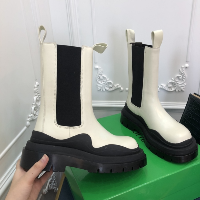 b0tte*a Ven*ta tire leather ankle boots