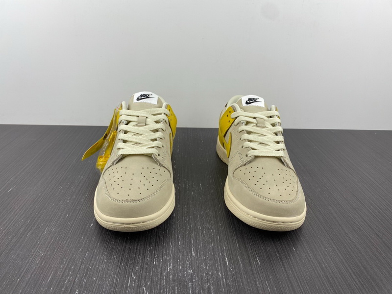 Nike Dunk Low LX Banana DR5487-100