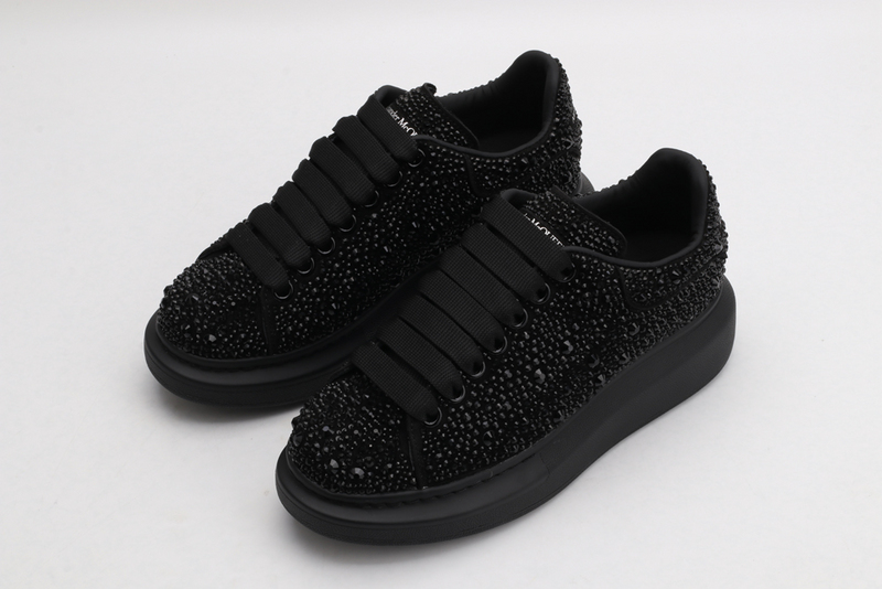 MCQUEEN OVERSIZED SNEAKER