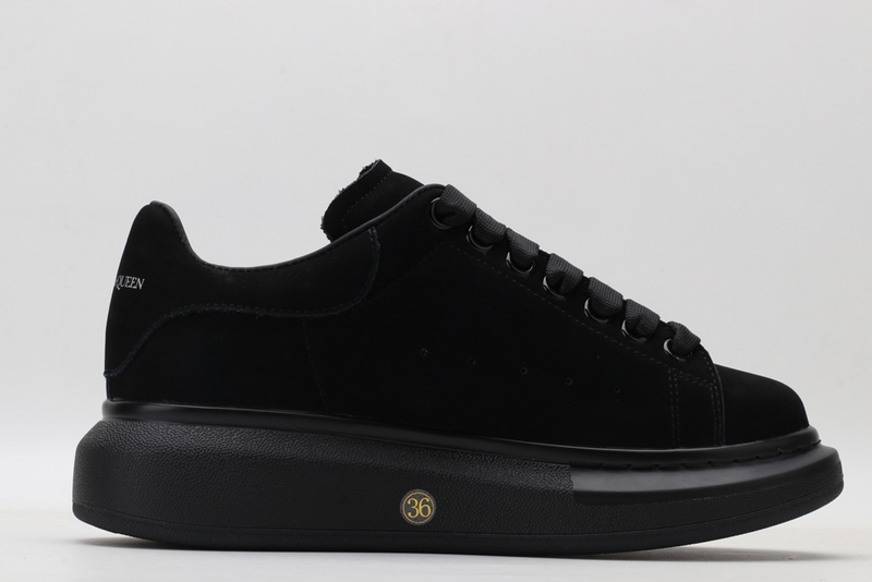 MCQUEEN OVERSIZED SNEAKER