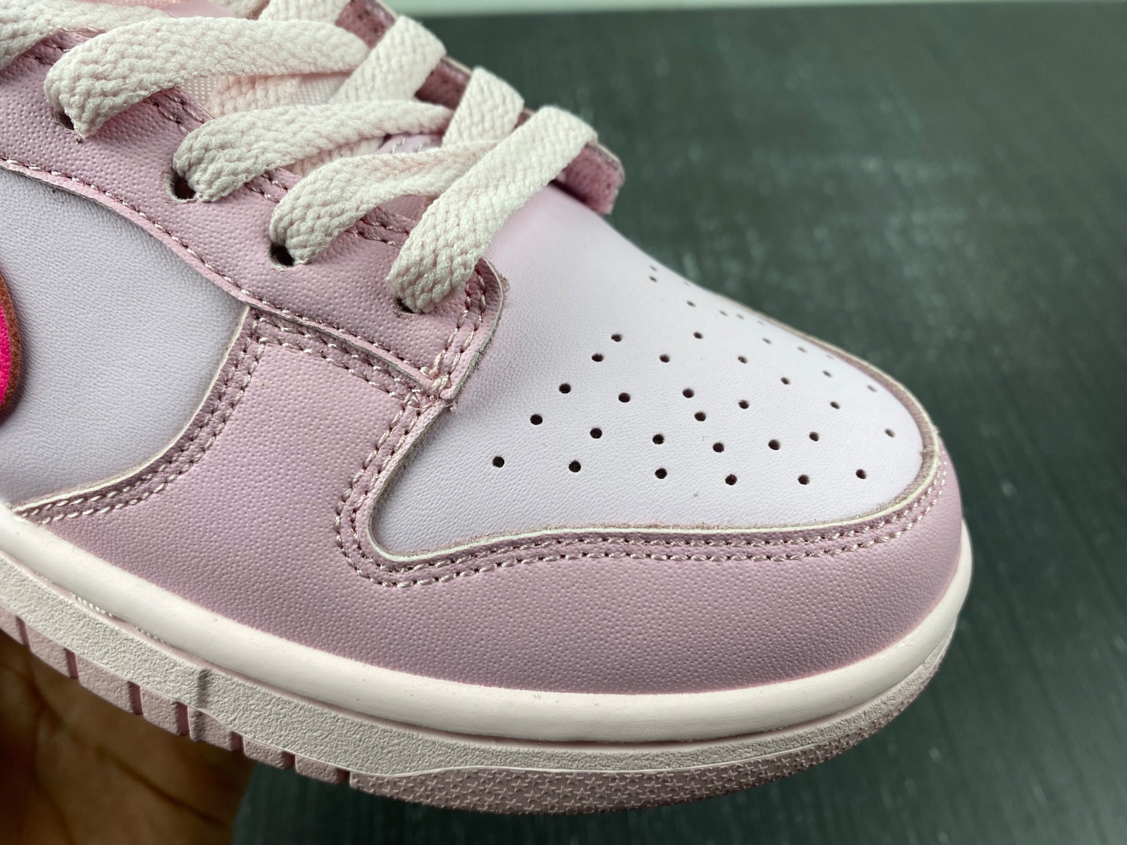 Nike SB Dunk Low PS 