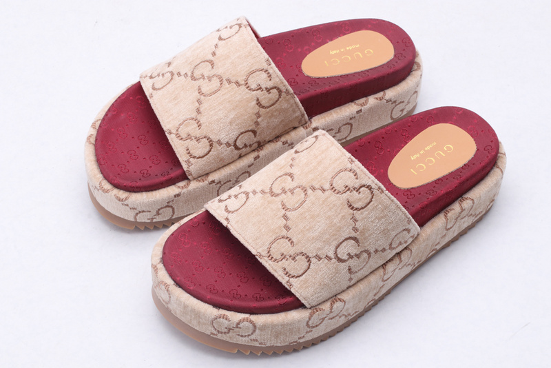 GUCCI WOMEN