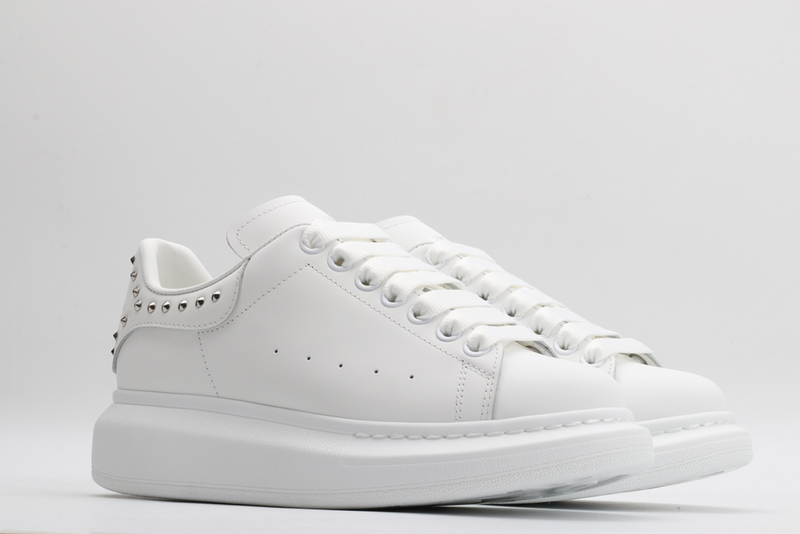 MCQUEEN OVERSIZED SNEAKER
