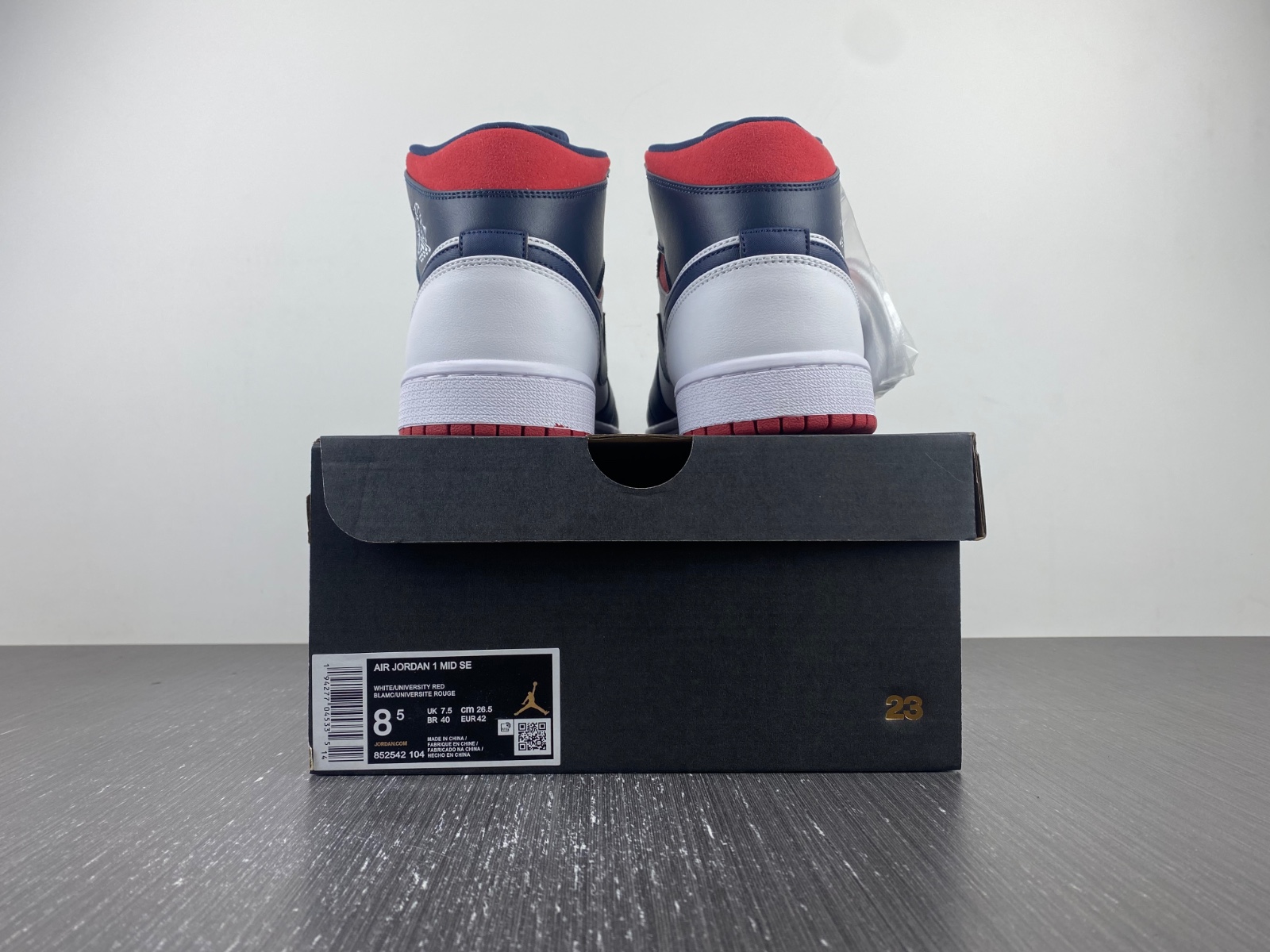Air Jordan 1 Mid SE USA 852542-104
