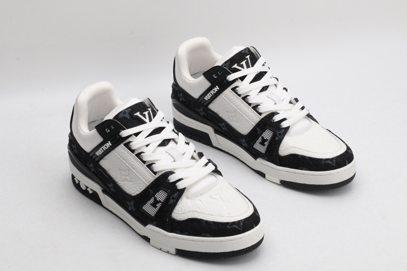 LV Trainer Sneaker
