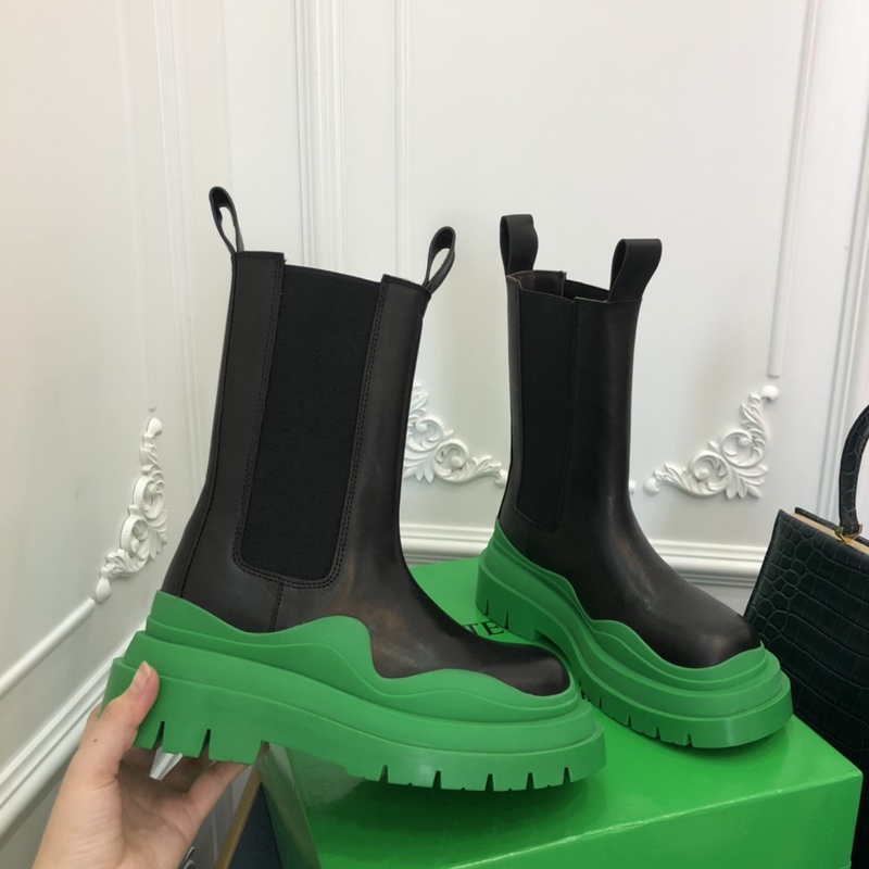b0tte*a Ven*ta tire leather ankle boots