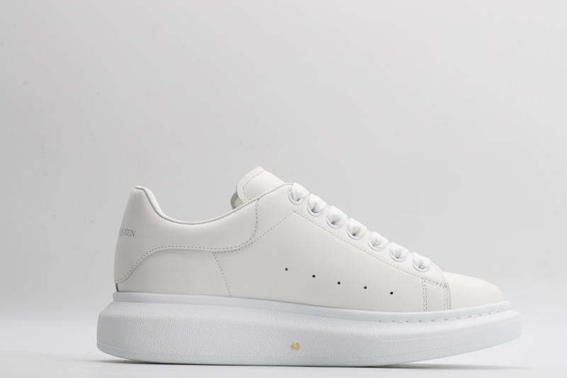 MCQUEEN OVERSIZED SNEAKER