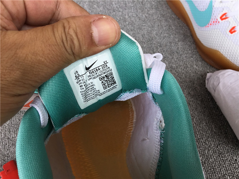 Nike  Kobe 11 EP 