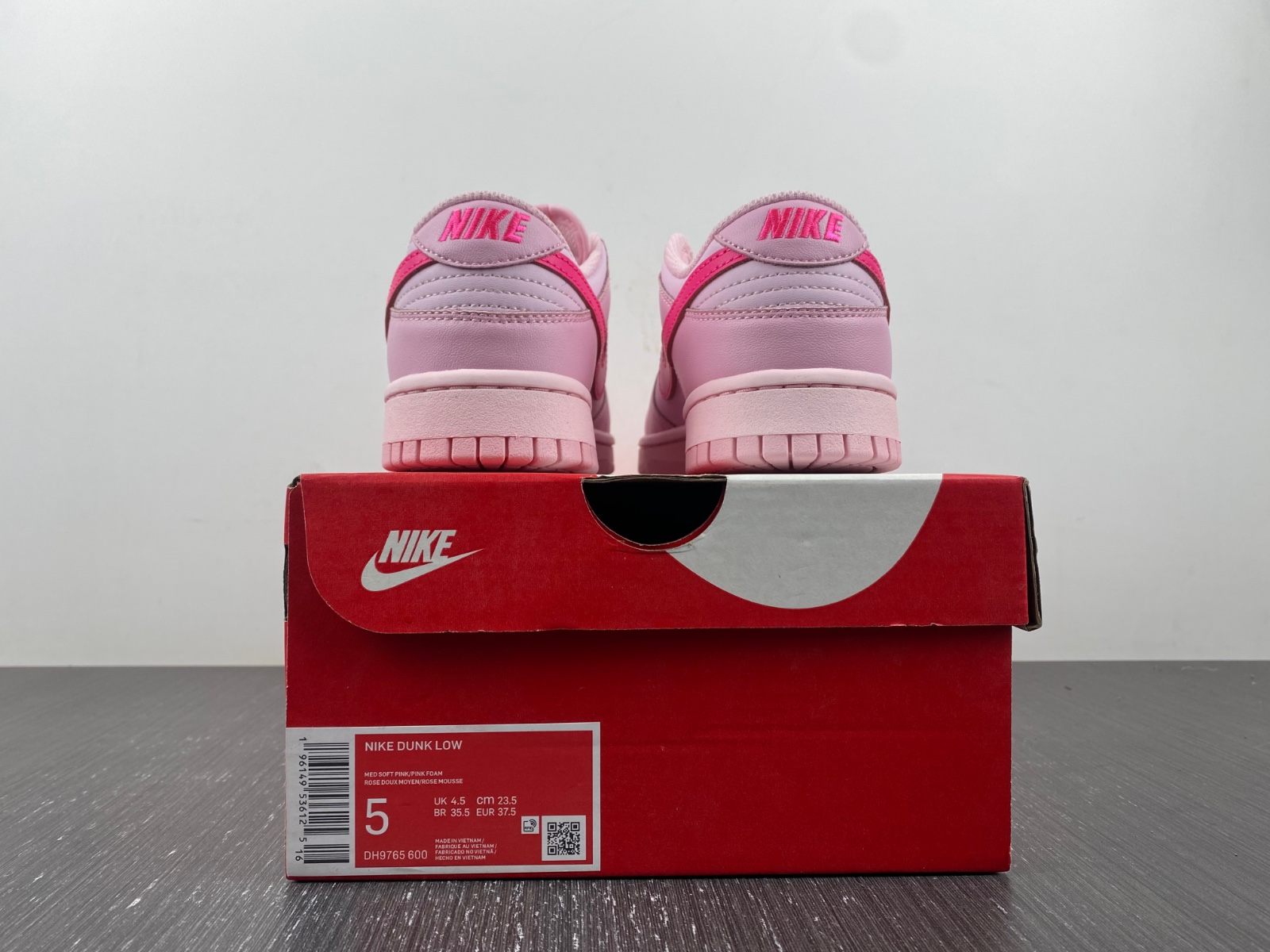 Nike SB Dunk Low PS 