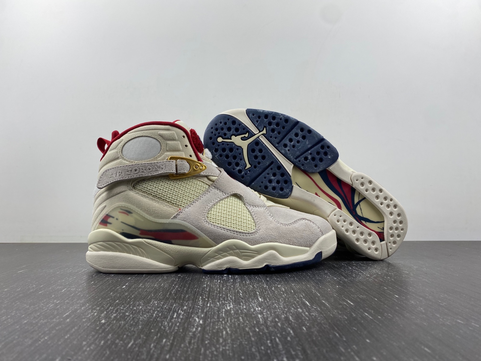 SoleFly x Air Jordan 8 Mi Casa Es Su Casa FJ2850-107