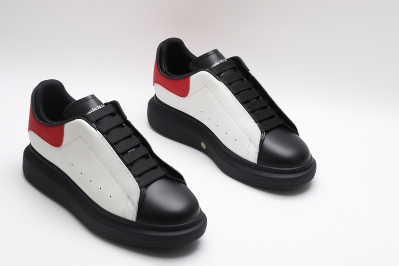 MCQUEEN OVERSIZED SNEAKER