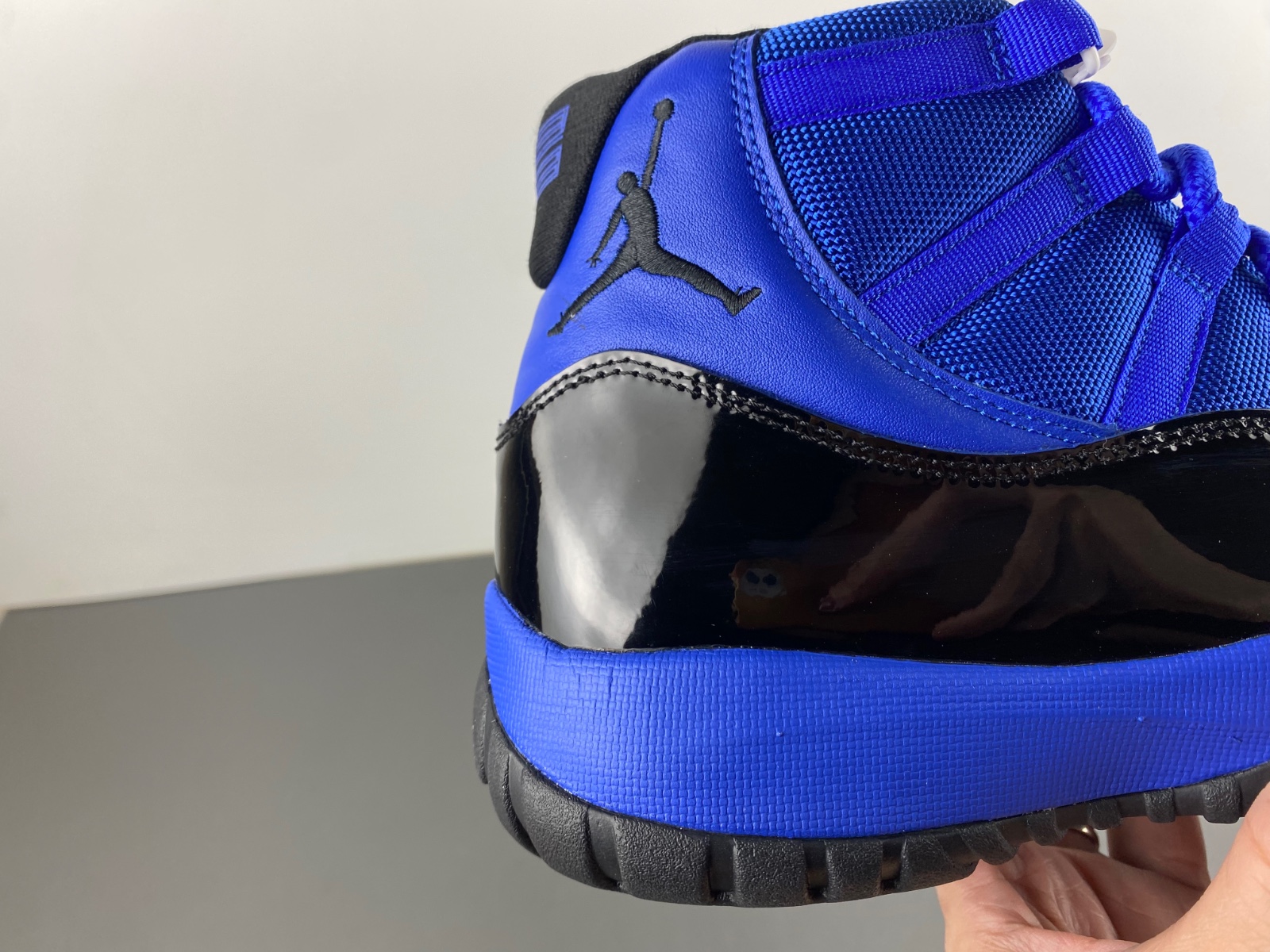 Air Jordan 11   CT8012-400