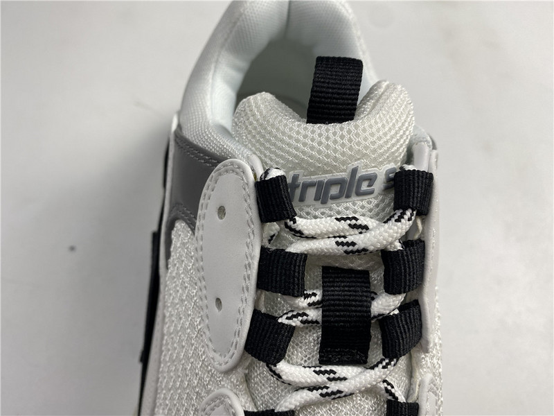 Balenciaga TRIPLE S TRAINER