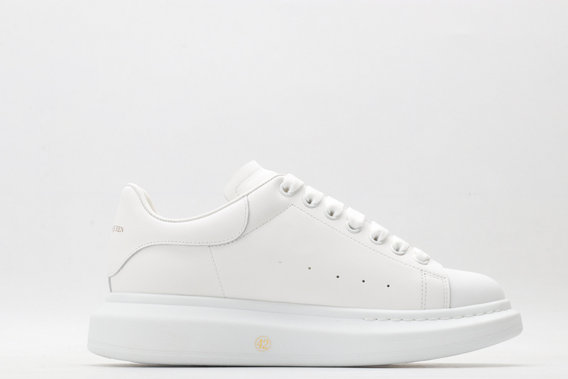 MCQUEEN OVERSIZED SNEAKER